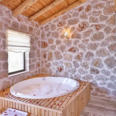 Kudret Duo - Kalkan Apartament Adakoy